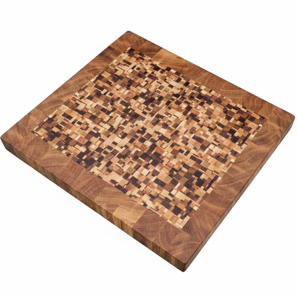 Chaotic Stirnholzschneidebrett fein mit Eiche Rand - Chiemgauer-Schneidebretter